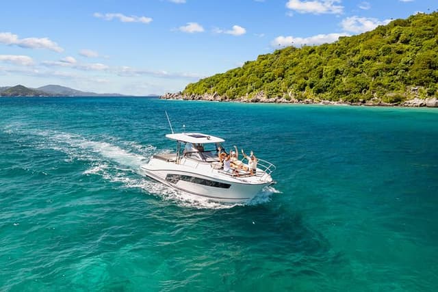 St. Thomas Full Day Private Boat Charter for Beaches & Snorkeling