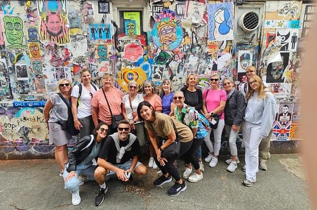 Private Street Art Tour in London