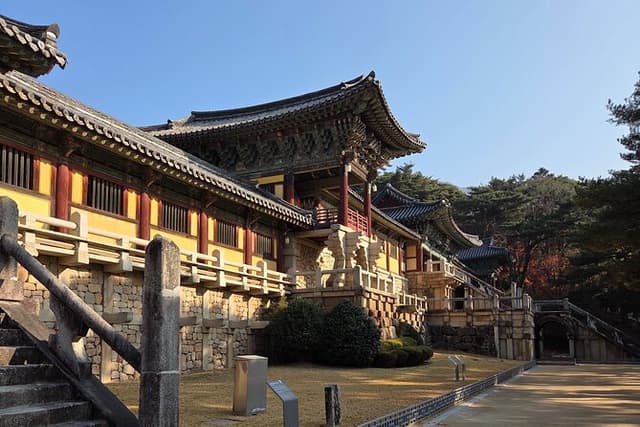 The Heart of Gyeongju: 4-Hour Private Tour with a Local guide
