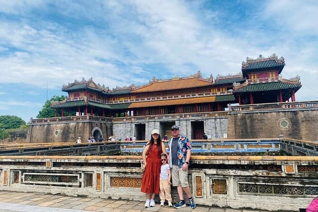 Hue Imperial Citadel Walking Tour – Small Group Experience