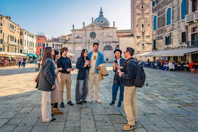 Ducal Venice Tour: Skip-the-Line Doge's Palace & Historical Walk