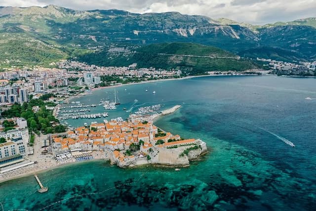 Montenegro Bay: Bar Private Shore Excursion and Budva from Port