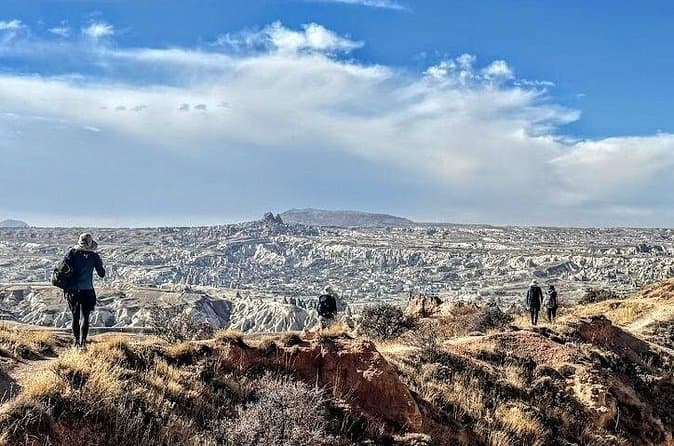 Top-Rated Red Tour & Uchisar Castle Tours