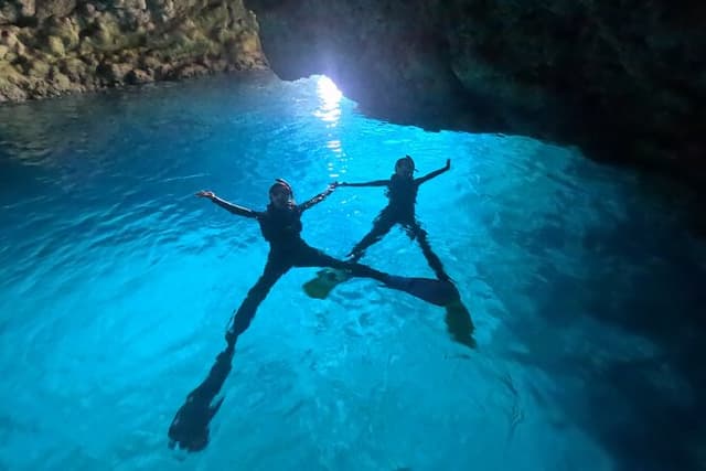 【 100% PRIVATE 】Okinawa Blue Cave Adventure FREE PHOTOs included
