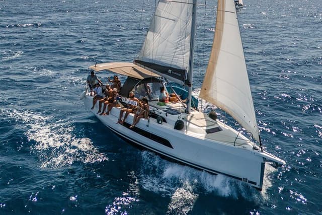 4 hours by Boat from Castellammare del Golfo to Zingaro and Scopello