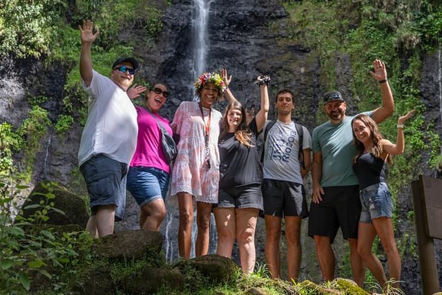 Unique Tahiti Tour - personalised, small group east coast tour