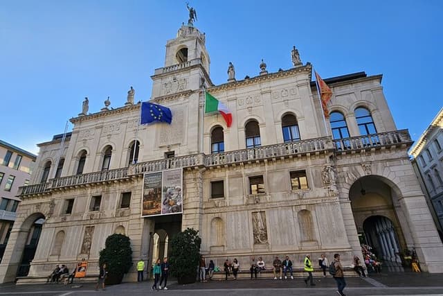 Tour Accompanied by the Historic Center of Padua