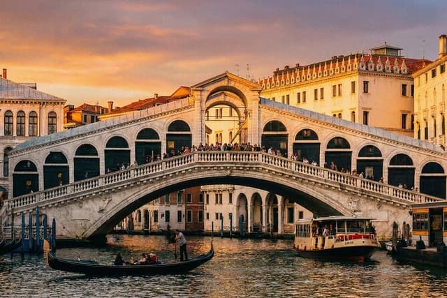 Self Guided AI Audio Tours to Venice and all Italy for 7 days