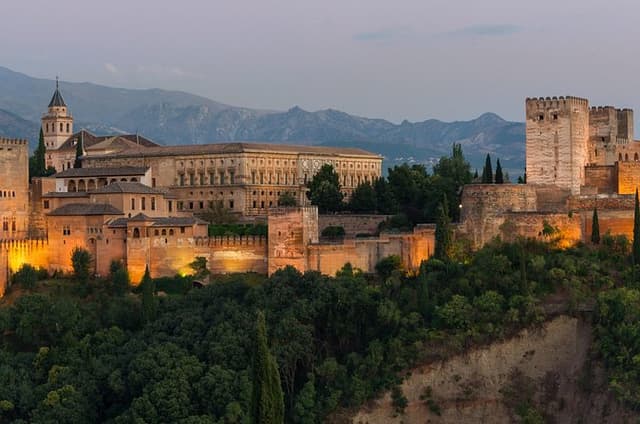 Jewish Heritage Walking Tour of Granada