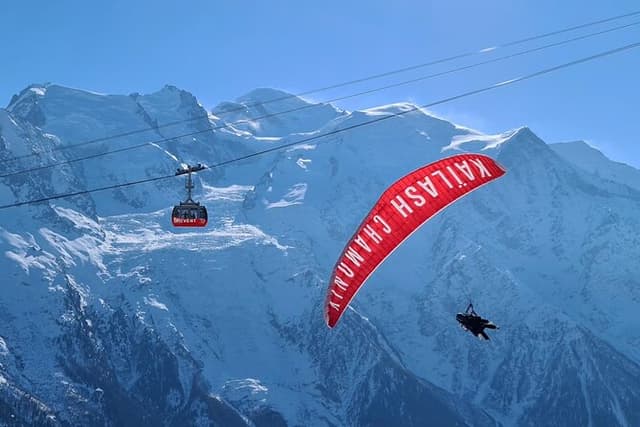 Two-seater paragliding flight in Chamonix