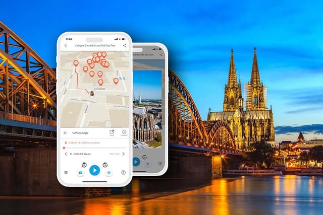 Cologne Walking Tour with Audioguide: City and Cathedral