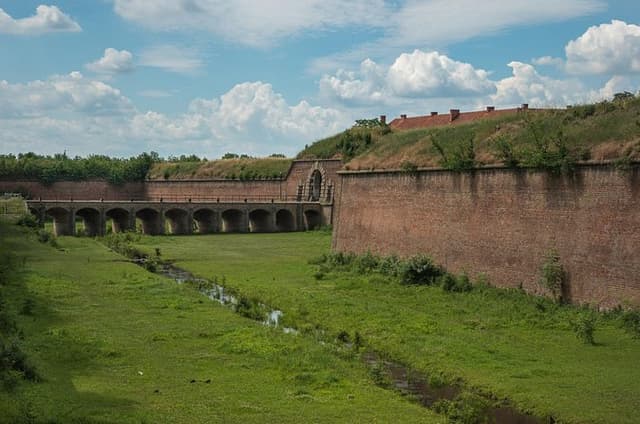 Private Historical Tour to Terezin Memorial from Prague