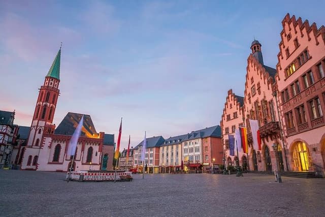 From Frankfurt: Custom Private Day Tour with Vehicle and Guide