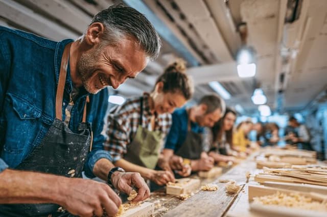 Kyoto : Chopsticks Making Workshop in Gion