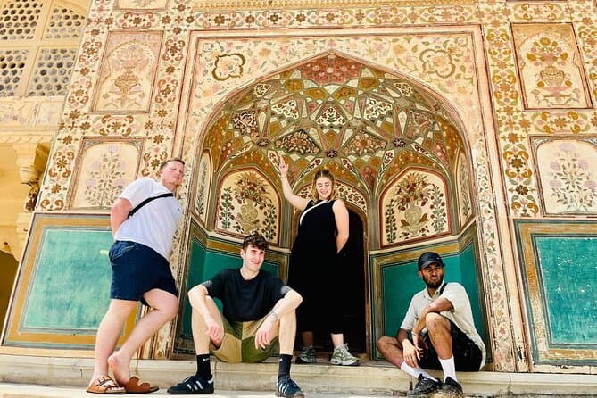 Best Hawa Mahal Tours & Tickets