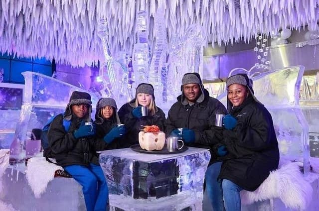 Dubai Chillout Ice Lounge
