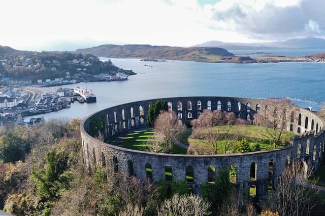 Glasgow: Lochs and Castles of the West Highlands