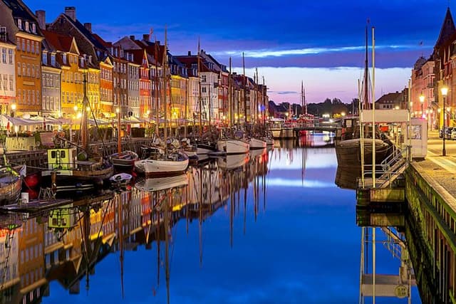 Copenhagen Walking Tour with Audioguide on Your Smartphone