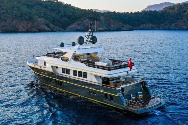 Luxury Yacht Experience in Göcek - Mugla