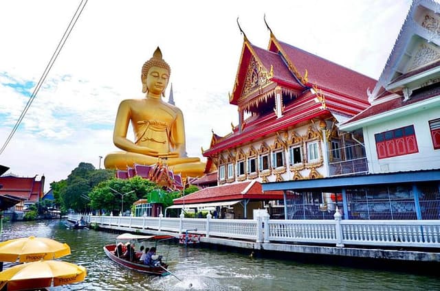 Private Bangkok City Tour With Local Market and Canal Tour