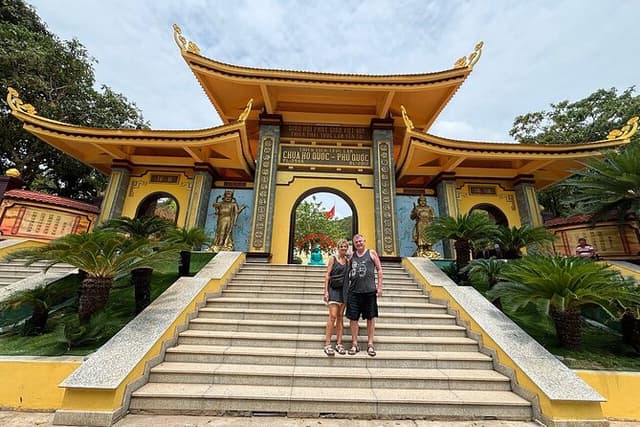 Local Expert Led Private Full Day Tour of Phu Quoc Island
