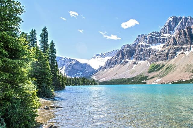 Private VIP Tour in Lake Louise, Moraine and Hidden Gems