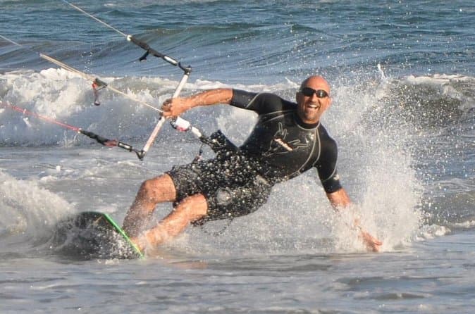 Learn Kitesurfing in Long Beach: Compare Tours