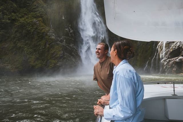 Milford Sound Nature Cruise with Captain's VIP Lounge