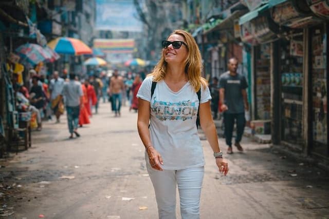 Private Dhaka City Tour: Old & New Dhaka Highlights with Lunch