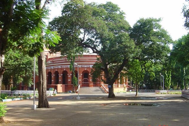 Chennai City Sightseeing Tour – 8 Hours