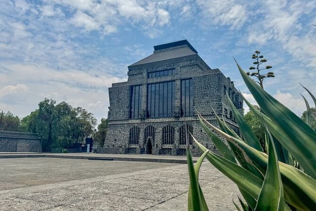 EXCLUSIVE TOUR at Diego Rivera Anahuacalli Museum - Small Groups