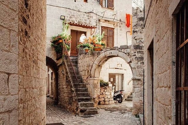 Trogir Secrets: Guided Walking Tour