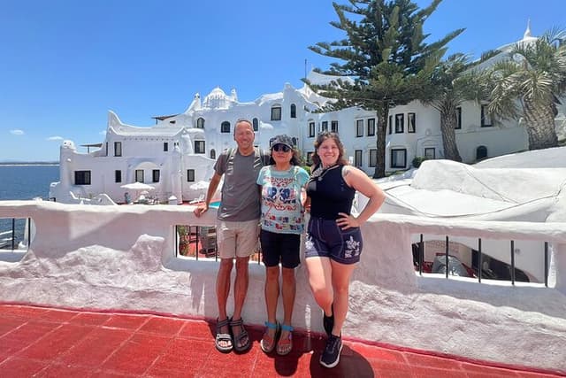 Private Tour in Punta del Este with a Local -Customizable Add-ons