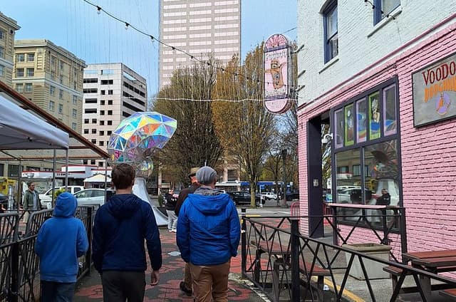 Portland Oregon Discovery Walk (Local Guide)