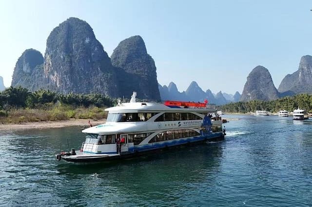 Guilin and Yangshuo: Li River Cruise & Rafting and Show Tour