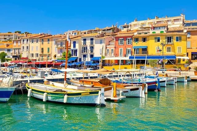 private tour to discover Cassis Marseille and Aix en Provence
