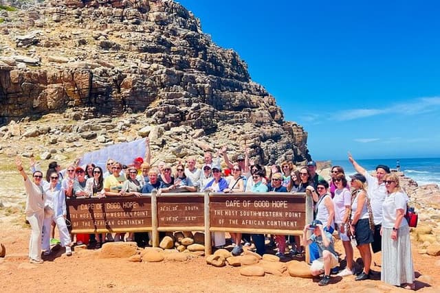 Cape of Good Hope and Penguins Colony Small Group Tour