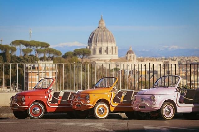 Rome Dolce Vita Tour in Vintage Electric Fiat