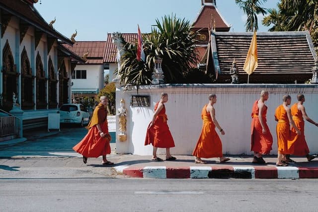 Chiang Mai Temples & Old City Hidden Gems Small Group Tour 2 Hrs