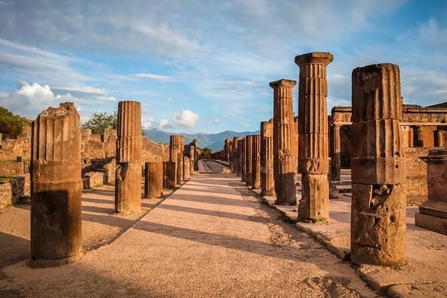 Pompeii, Herculaneum & Mt. Vesuvius Guided Tour from Sorrento