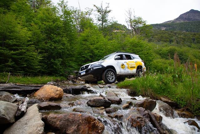 Lakes off road