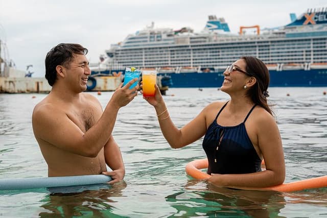 Cozumel Atlantis Submarine Adventure & Beach Club Day with Lunch