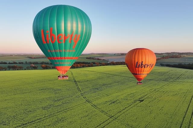Hot Air Balloon Flights in Perth (Avon Valley) with breakfast
