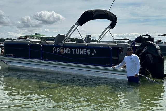 Pontoon Boat Charters on Lake Winnipesaukee