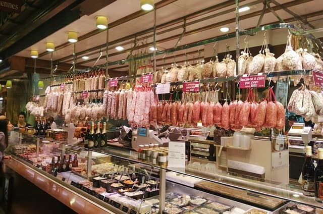 Food Tour Halles de Lyon Paul Bocuse Tastings