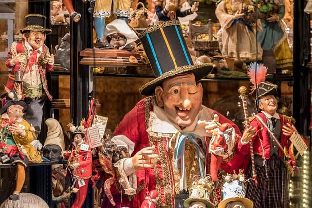 Naples in-Depth Private Walking Tour with Expert Guide