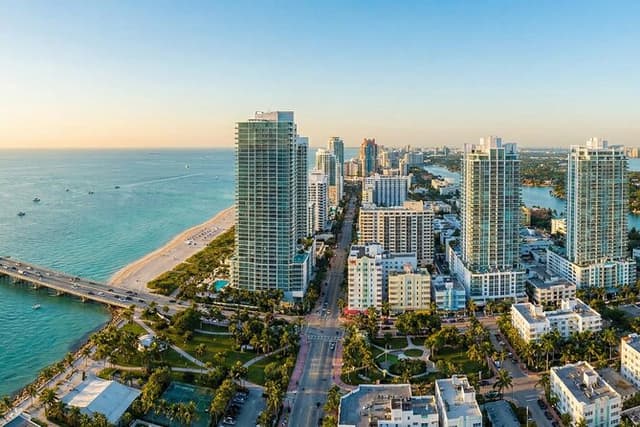 Self Guided Walking Tour at Miami