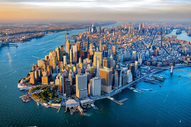 Half-Day Bus Tour of NYC Top Highlights