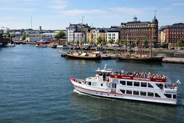 Sightseeing Cruise in Archipelago of Helsinki
