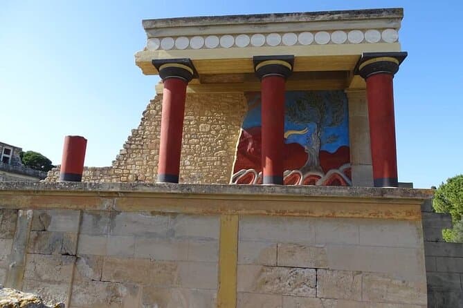 Knossos Palace Tour in Chania: Minoan Wonders